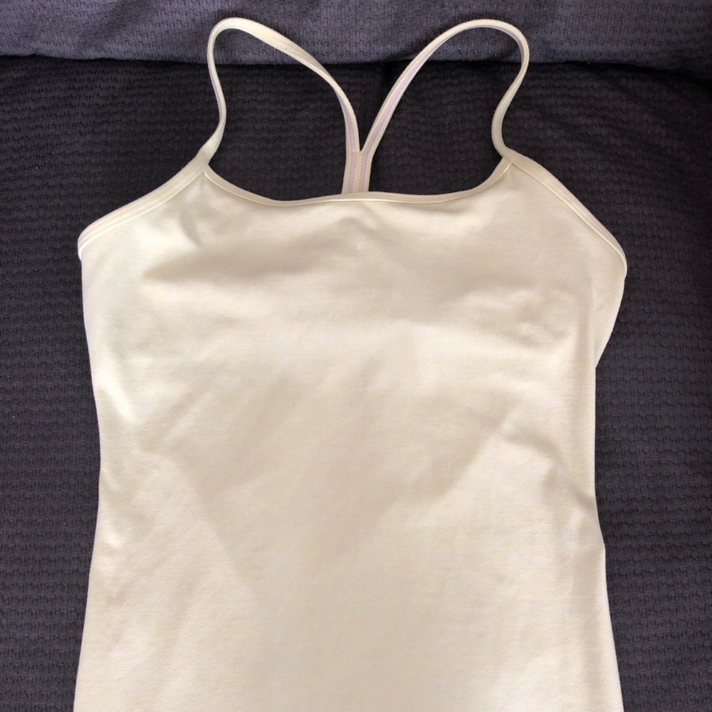 Lululemon light green tank with shelf bra - Picture 4 of 4